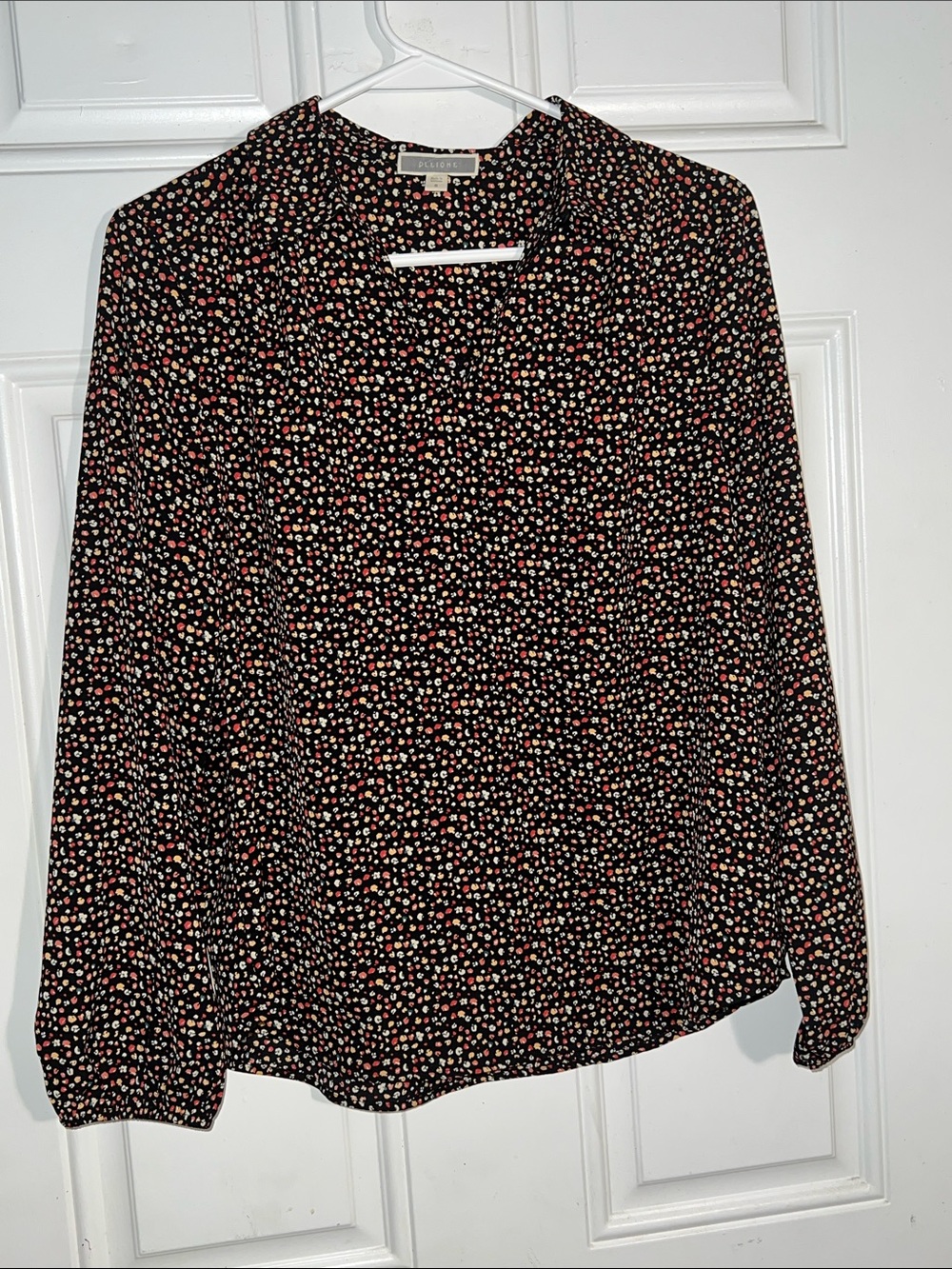 Floral Dot Long-Sleeve Blouse in Black by Loft